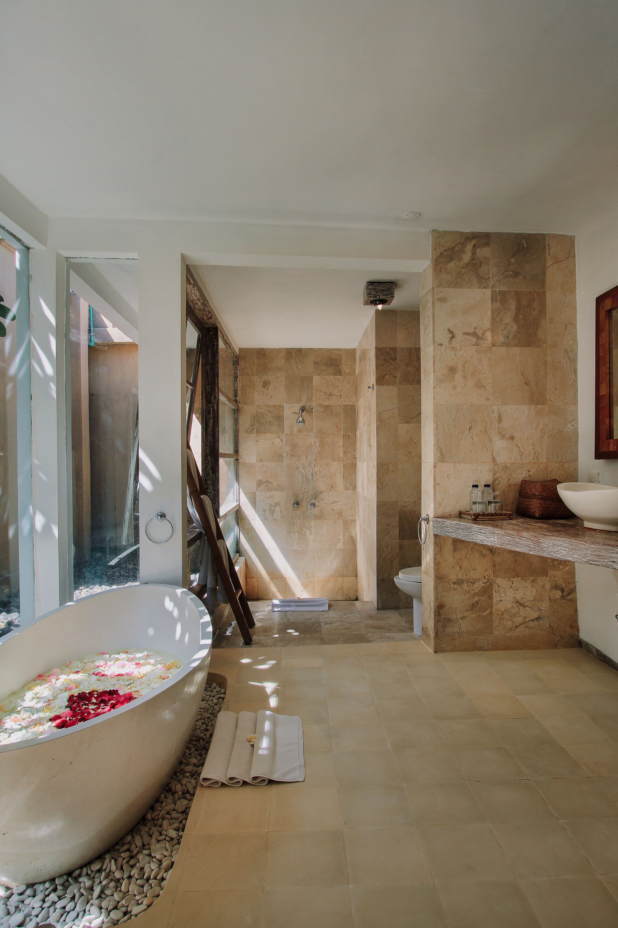 separate bathtub and shower, free toiletries, hair dryer, bathrobes