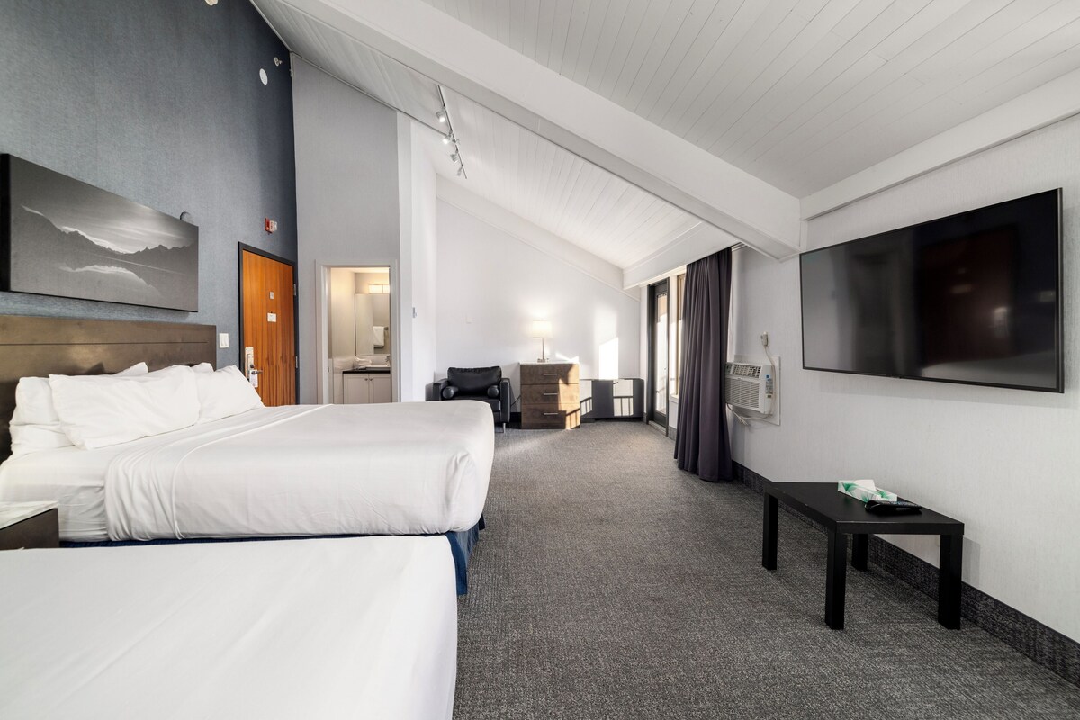 Habitación superior, 2 camas Queen size | Ropa de cama hipoalergénica, wifi gratis y ropa de cama 