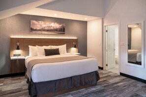 Habitación superior, 1 cama King size, hidromasaje | Ropa de cama hipoalergénica, wifi gratis y ropa de cama 