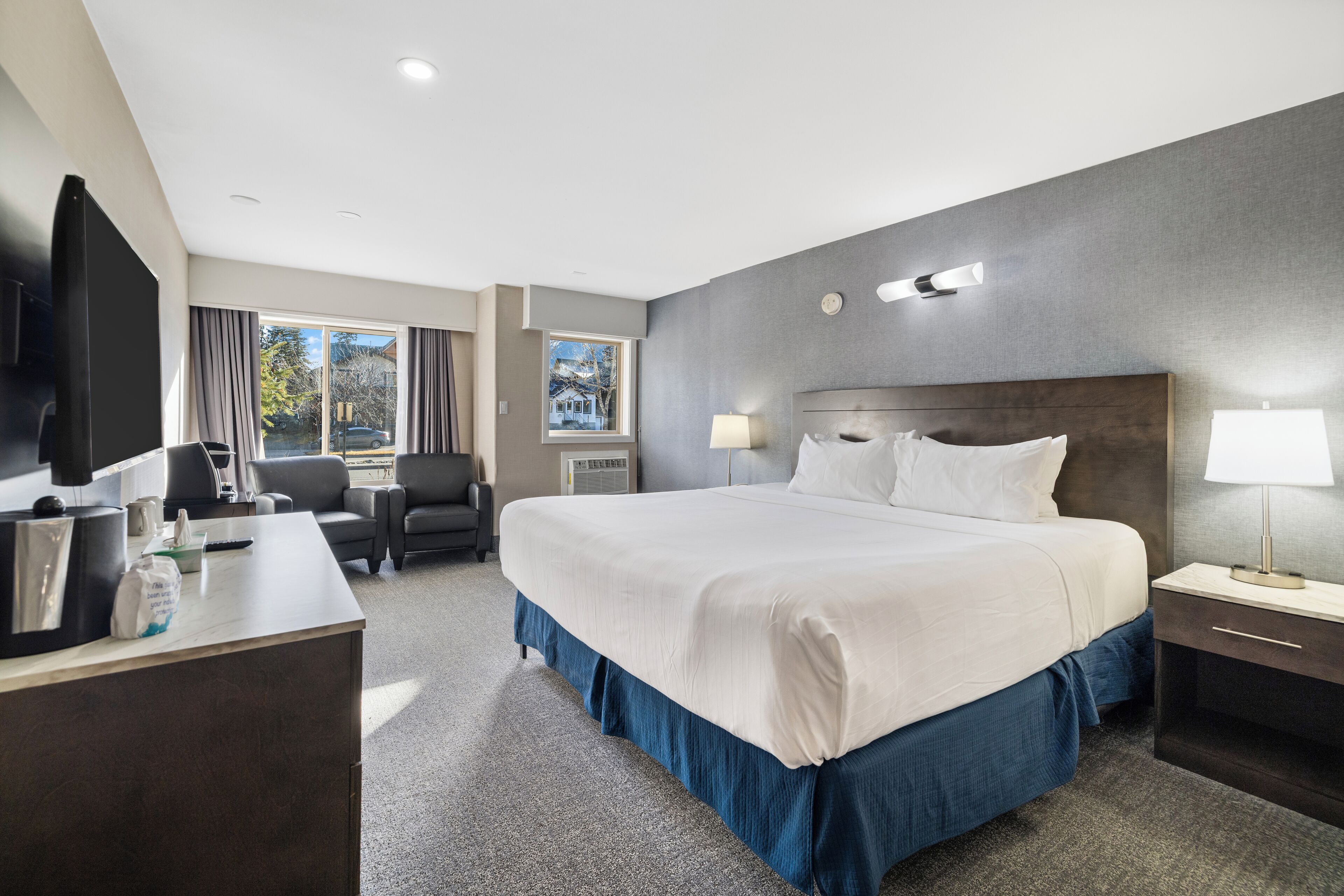 Standard Room, 1 King Bed
