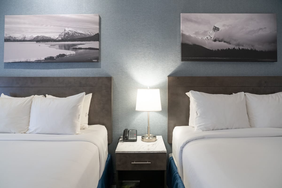 Hypo-allergenic bedding, free WiFi, bed sheets