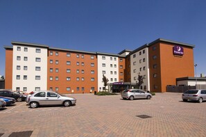 Exterior - Premier Inn Portsmouth Port Solent (Portsmouth)