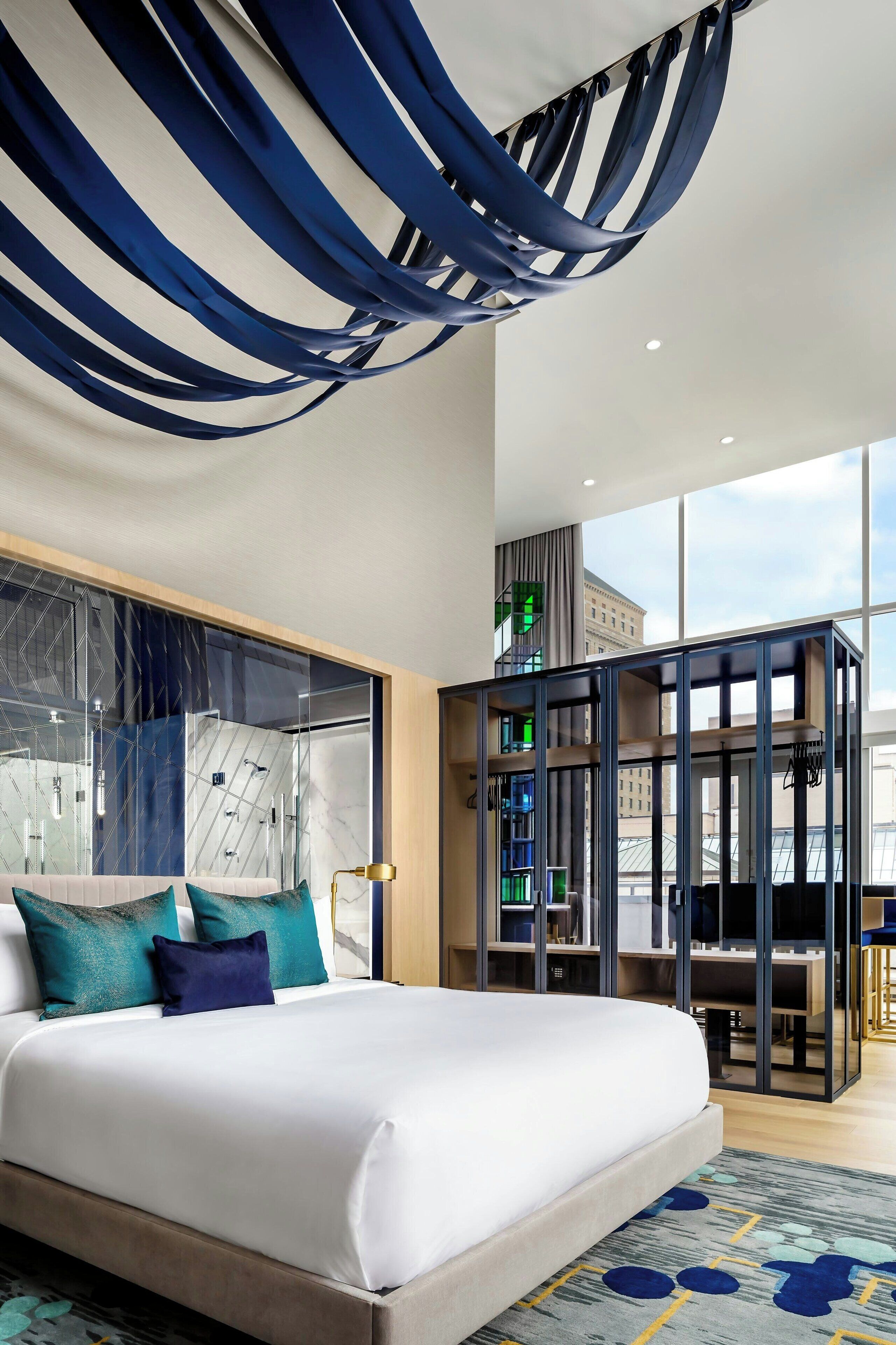 Suite, 1 King Bed, Balcony | Premium bedding, minibar, in-room safe, desk