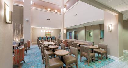 Holiday Inn & Suites Lake City by IHG