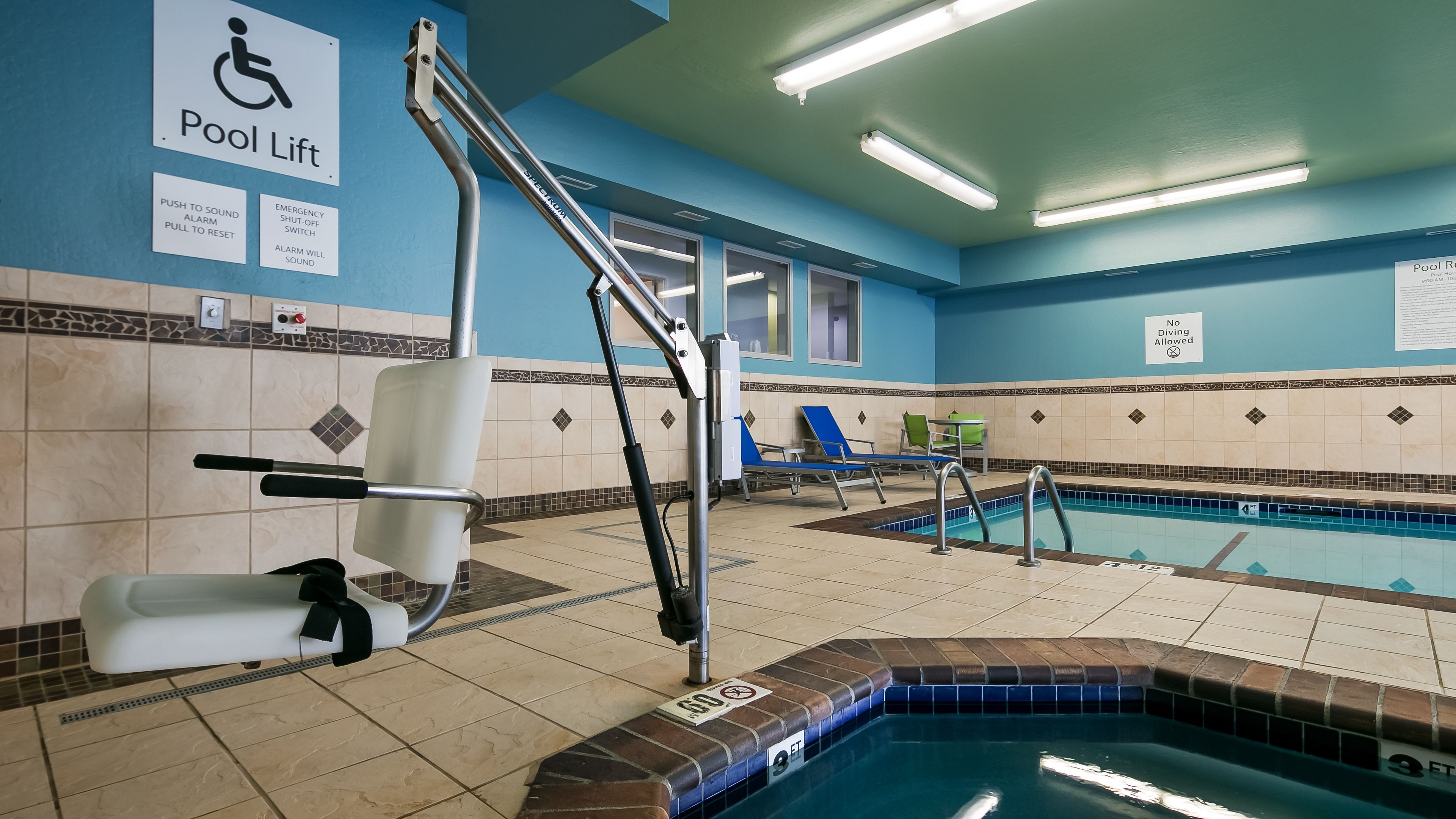 indoor pool, pool loungers