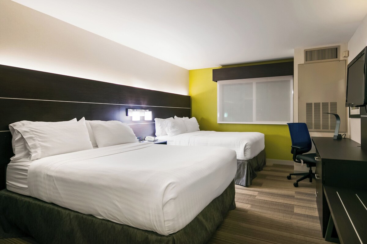 In-room safe, desk, laptop workspace, iron/ironing board