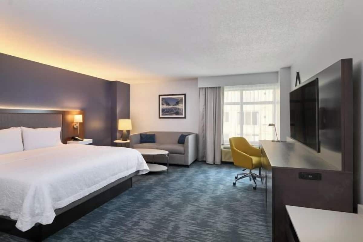 1 bedroom, premium bedding, in-room safe, blackout drapes