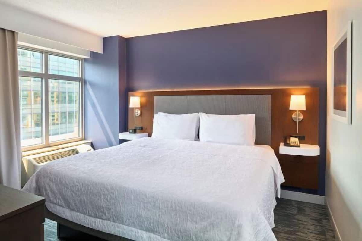 1 bedroom, premium bedding, in-room safe, blackout drapes