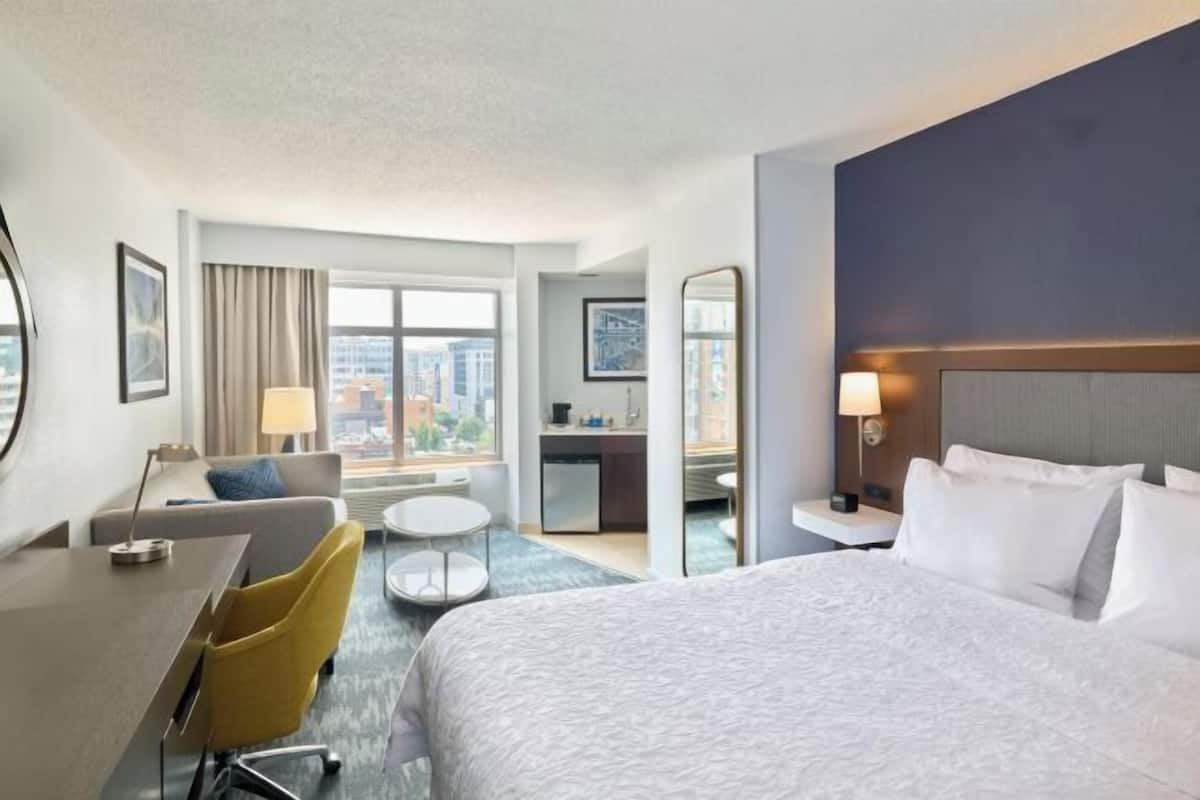 1 bedroom, premium bedding, in-room safe, blackout drapes