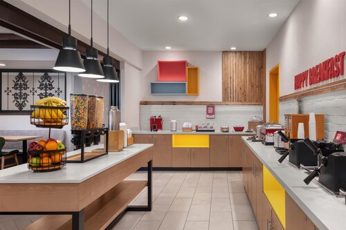 Hampton Inn & Suites Fresno