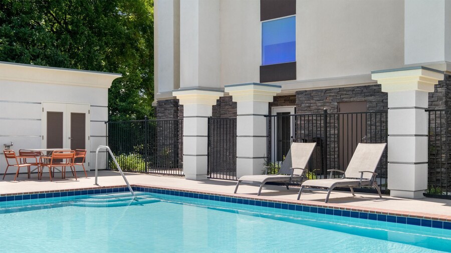 Hampton Inn & Suites Fresno