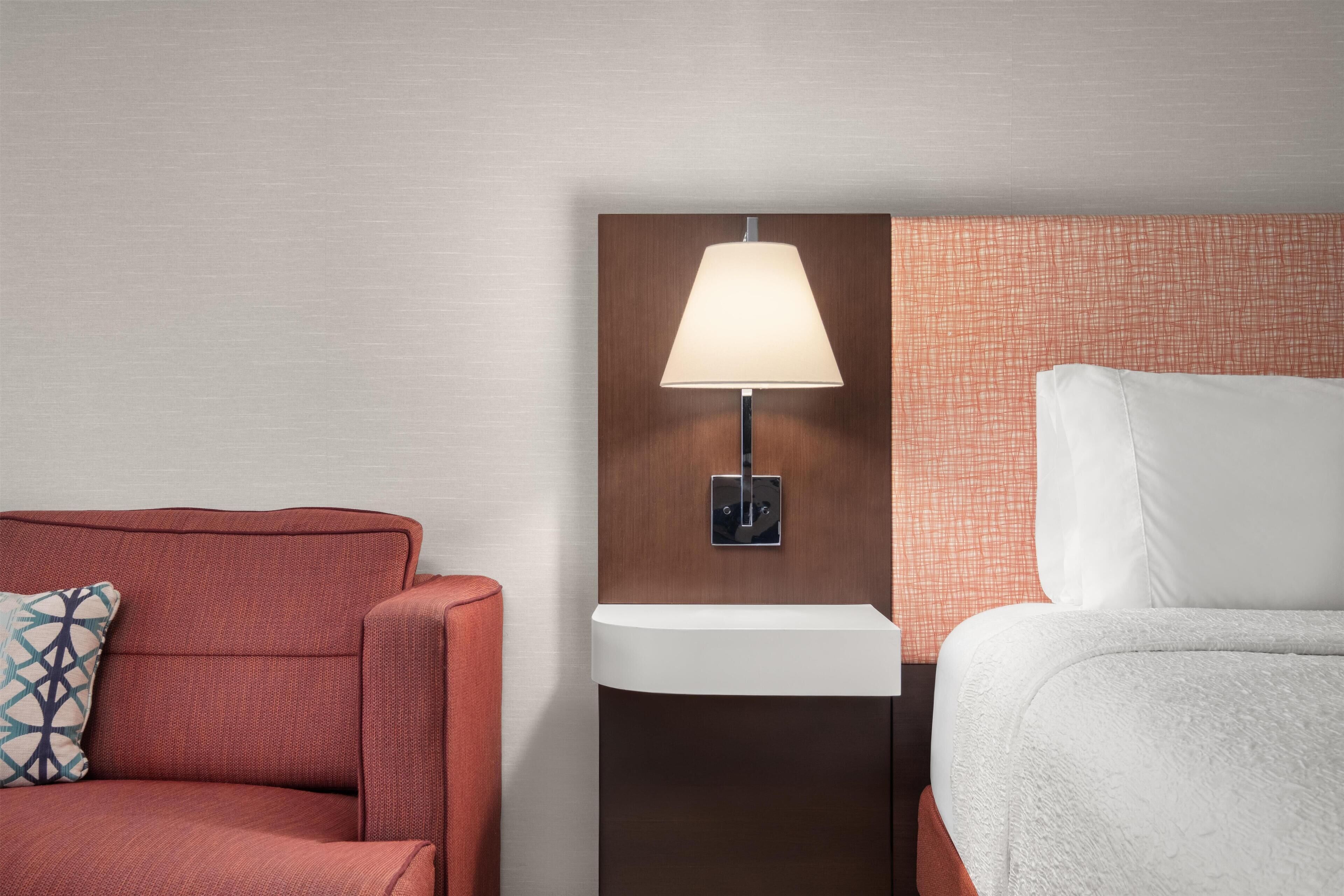 Standard Room, 1 King Bed | Premium bedding, Select Comfort beds, in-room safe, desk