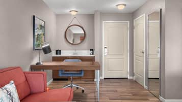 Studio, 1 trĂšs grand lit, non-fumeur (with Sofabed) | Minibar