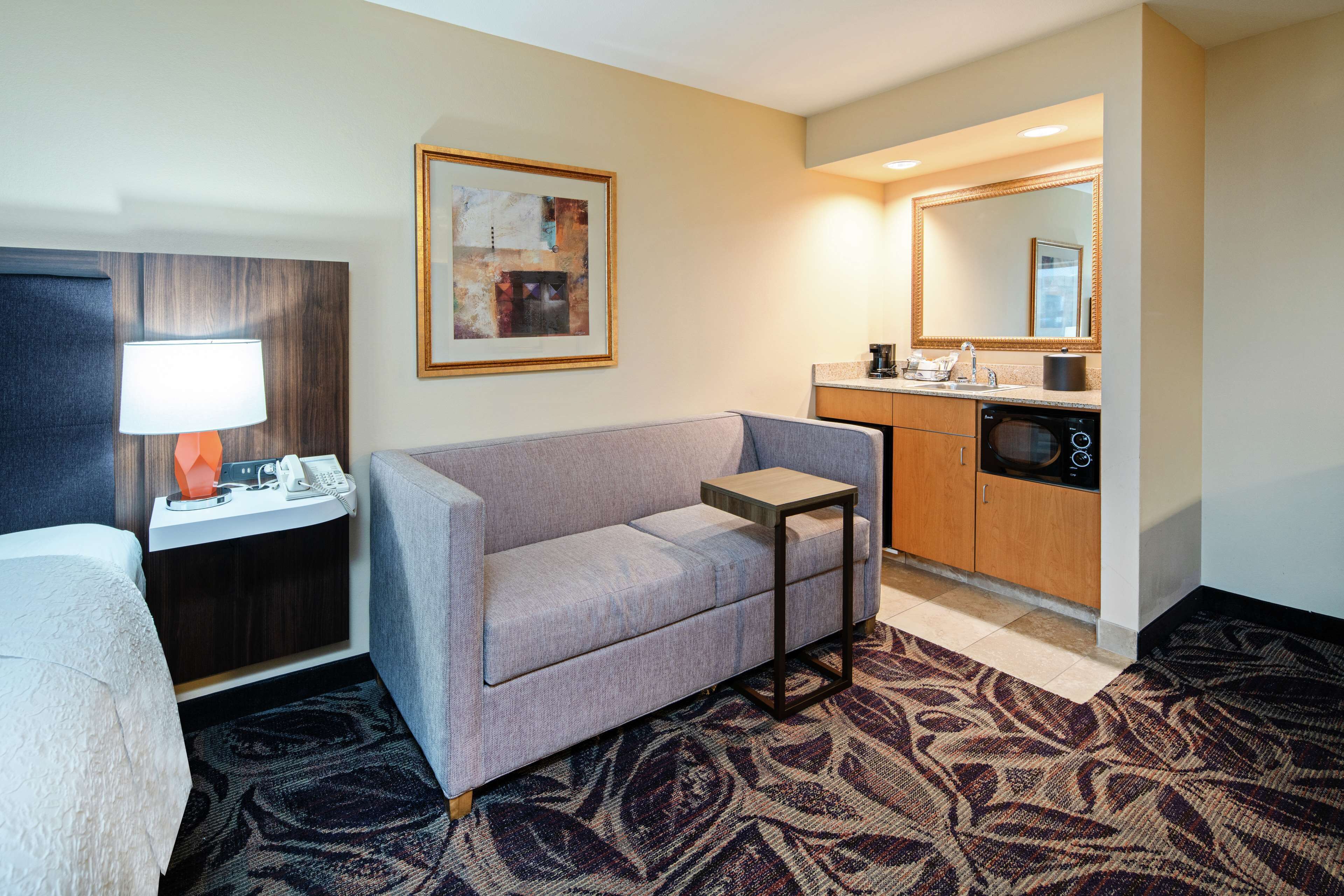 Photo - Hampton Inn & Suites Bremerton