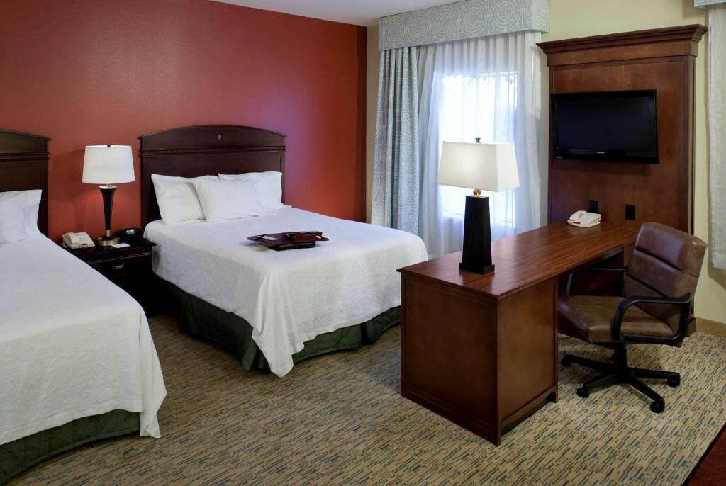 Premium bedding, in-room safe, laptop workspace, blackout curtains