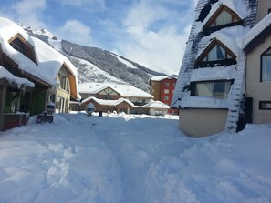 Exterior - Village Catedral Hotel Resort & Spa (San Carlos de Bariloche)