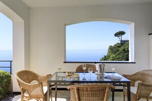 Suite, balcon | Commodité de la chambre