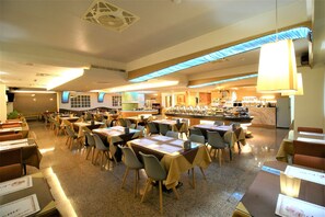 Desayuno de autoservicio incluido todos los días 