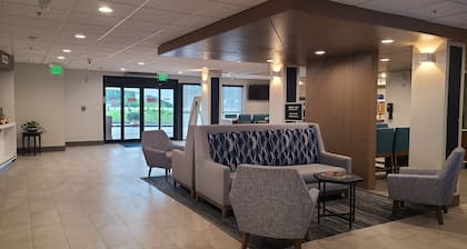 Holiday Inn Express & Suites Ft. Lauderdale N - Exec Airport by IHG