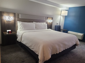 In-room safe, individually decorated, individually furnished, desk