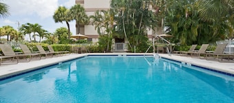 Holiday Inn Express & Suites Ft. Lauderdale N - Exec Airport by IHG