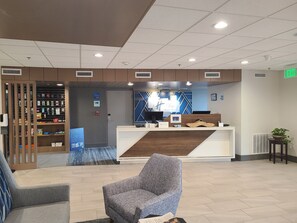 Reception - Holiday Inn Express & Suites Ft. Lauderdale N - Exec Airport by IHG (Fort Lauderdale)