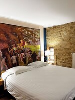 Chambre Double Tradition Premium | Minibar, bureau, chambres insonorisées, fer et planche à repasser