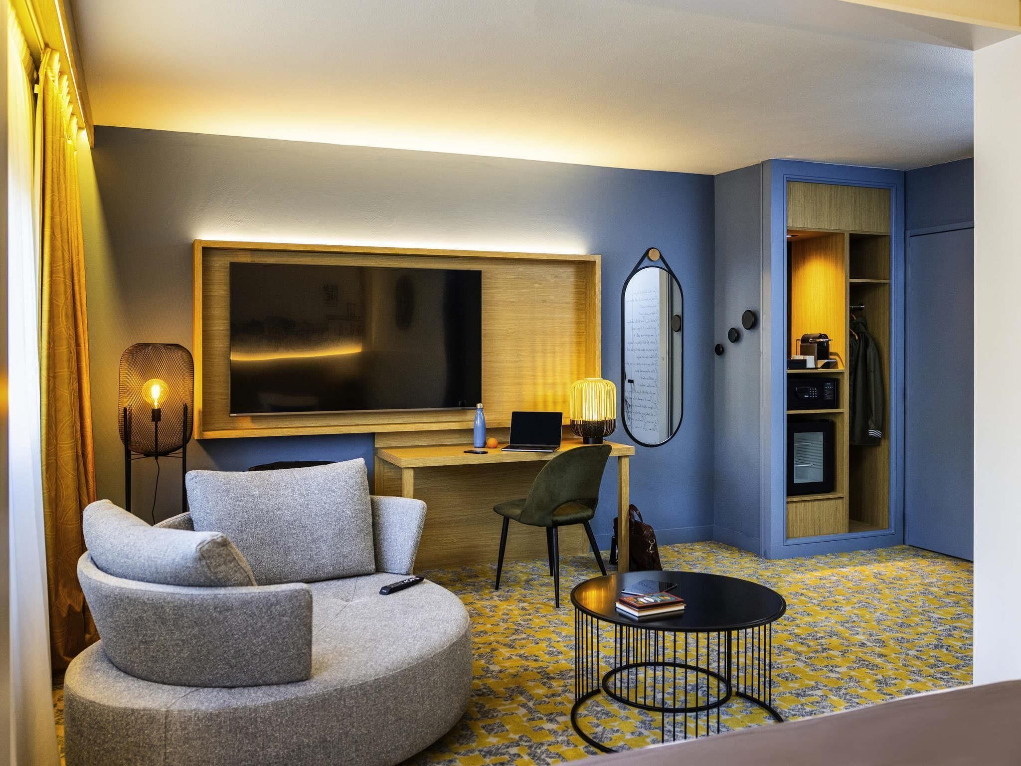 Privilege, Habitación, 1 cama matrimonial, vista a la alberca | Ropa de cama de alta calidad y decoración personalizada 