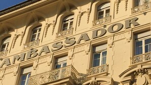 Front of property - Hotel Ambassador (Nice)