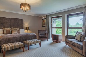 Executive Double Room, 1 King Bed | In-room safe, desk, soundproofing, iron/ironing board - Westport Woods Hotel & Spa (Westport)