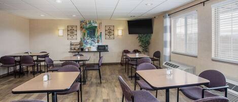 Gratis kontinental frukost varje dag