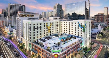 Margaritaville Hotel San Diego Gaslamp Quarter