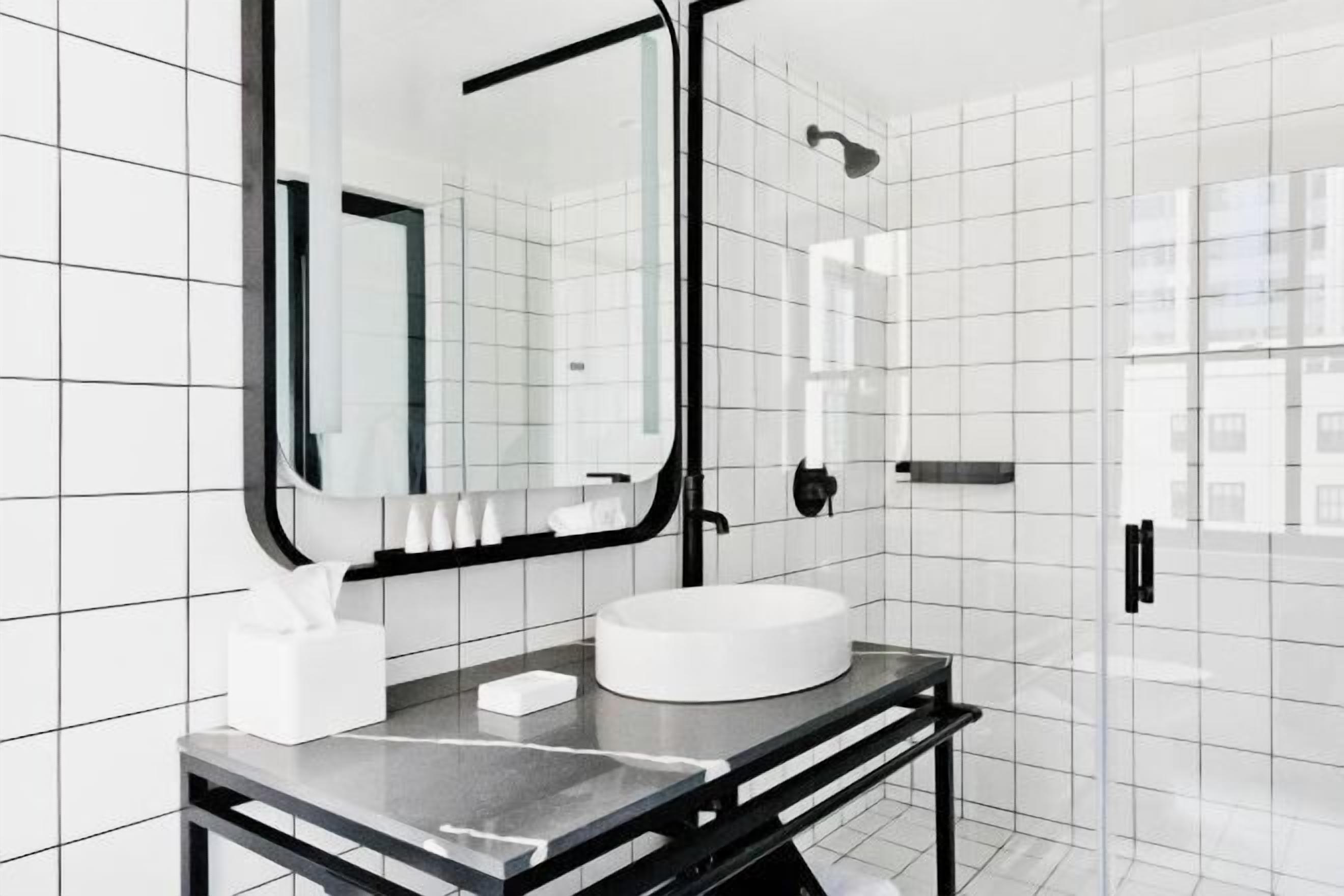 Dutxa, articles de tocador de disseny i assecador de cabells 