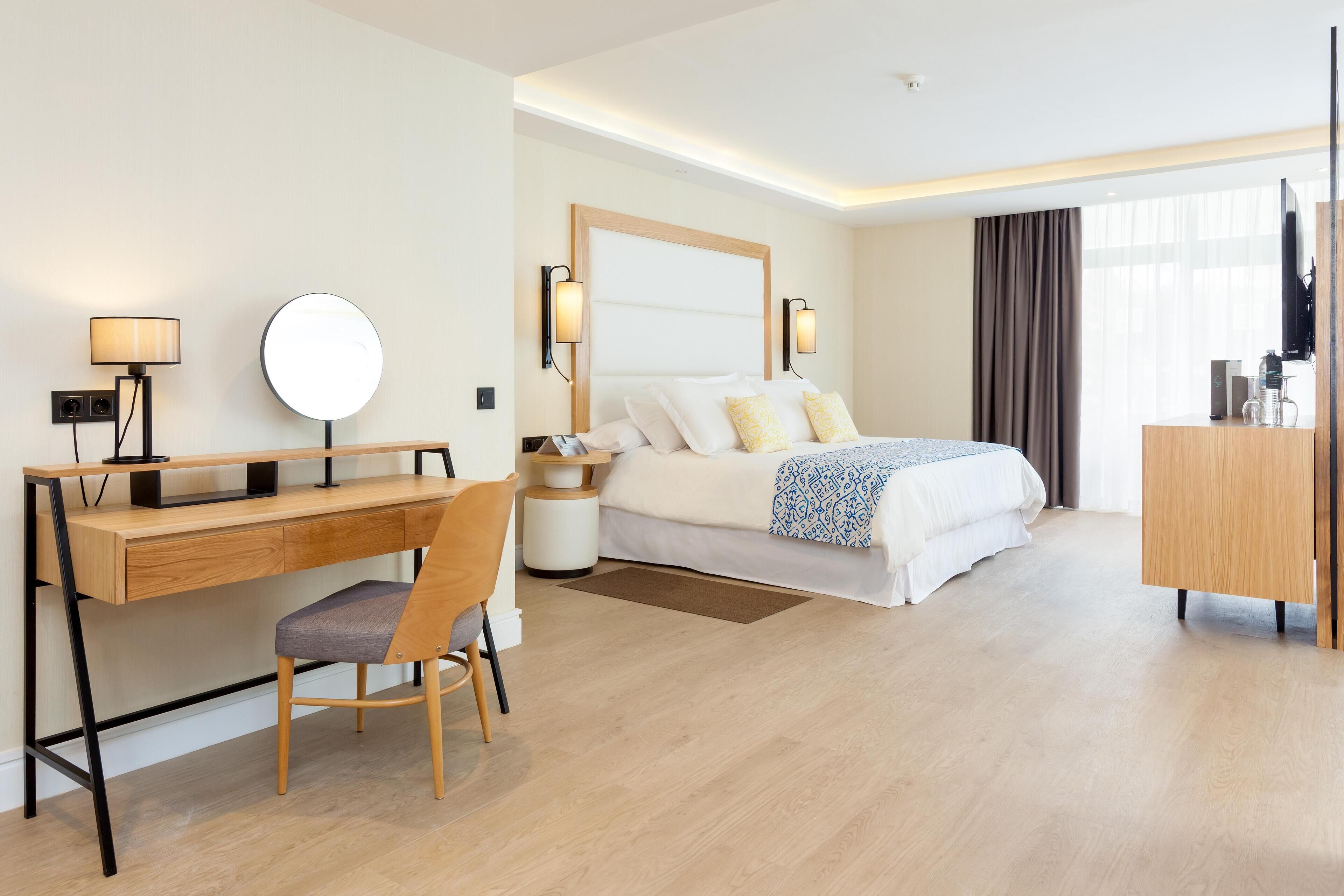 Minibar, in-room safe, individually decorated, desk