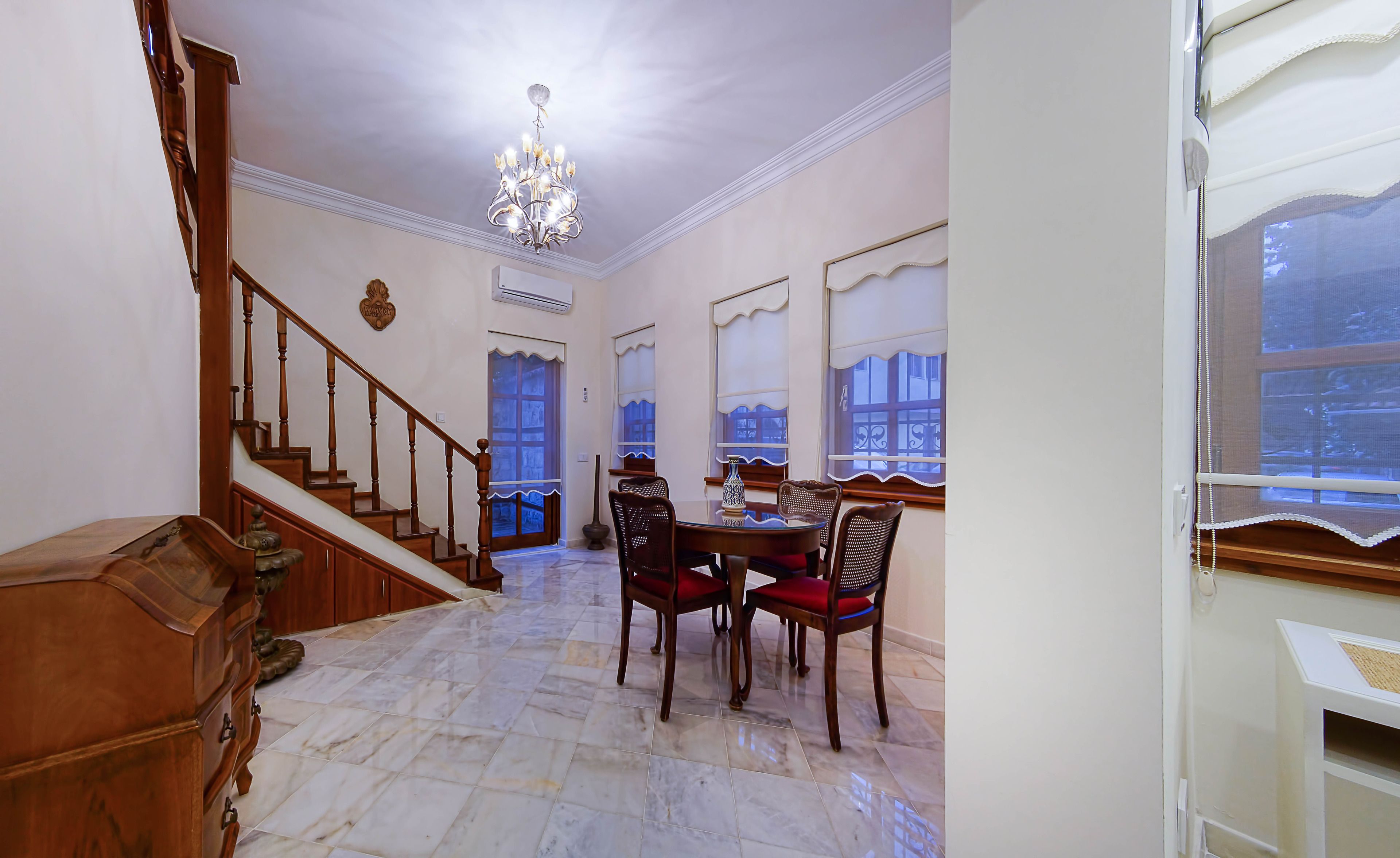 Photo - Minyon Hotel