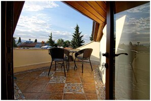 Luxury Quadruple Room | View from room - Minyon Hotel (Antalya)