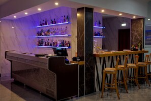 Bar (on property) - Hotel Maritur - Adults Only (Albufeira)