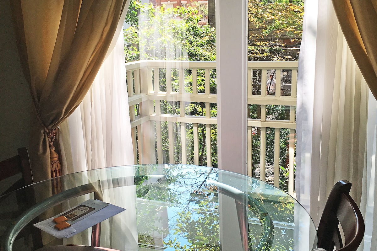 Large Extended Suite 102. Balcony | Blick vom Balkon