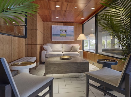 Lobby sitting area. Henlopen Oceanfront Hotel