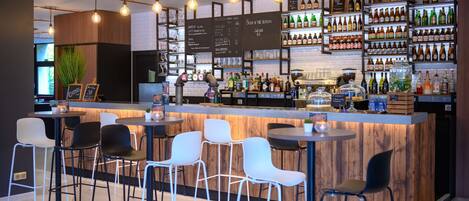 Bar (in der Unterkunft)