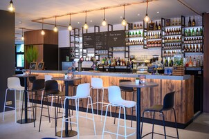 Bar (en la propiedad)