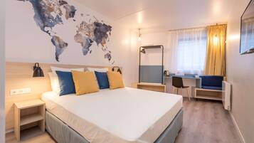 Standardværelse - 1 dobbeltseng | Skrivebord, lydisolering, baby-/barnesenge (tillægsgebyr), gratis Wi-Fi