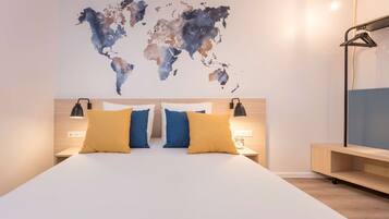Standaard kamer, 1 tweepersoonsbed | Een bureau, geluiddichte muren, babybedden, gratis wifi