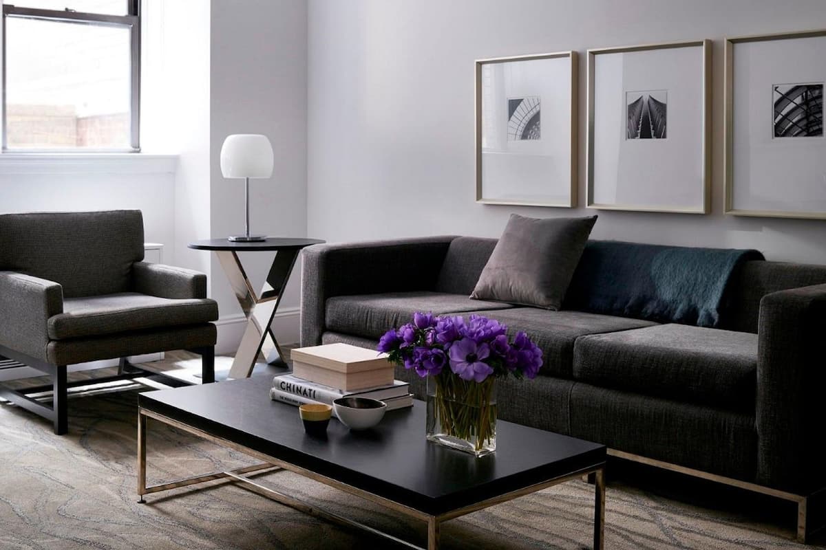 Living area | 55-inch TV with cable channels