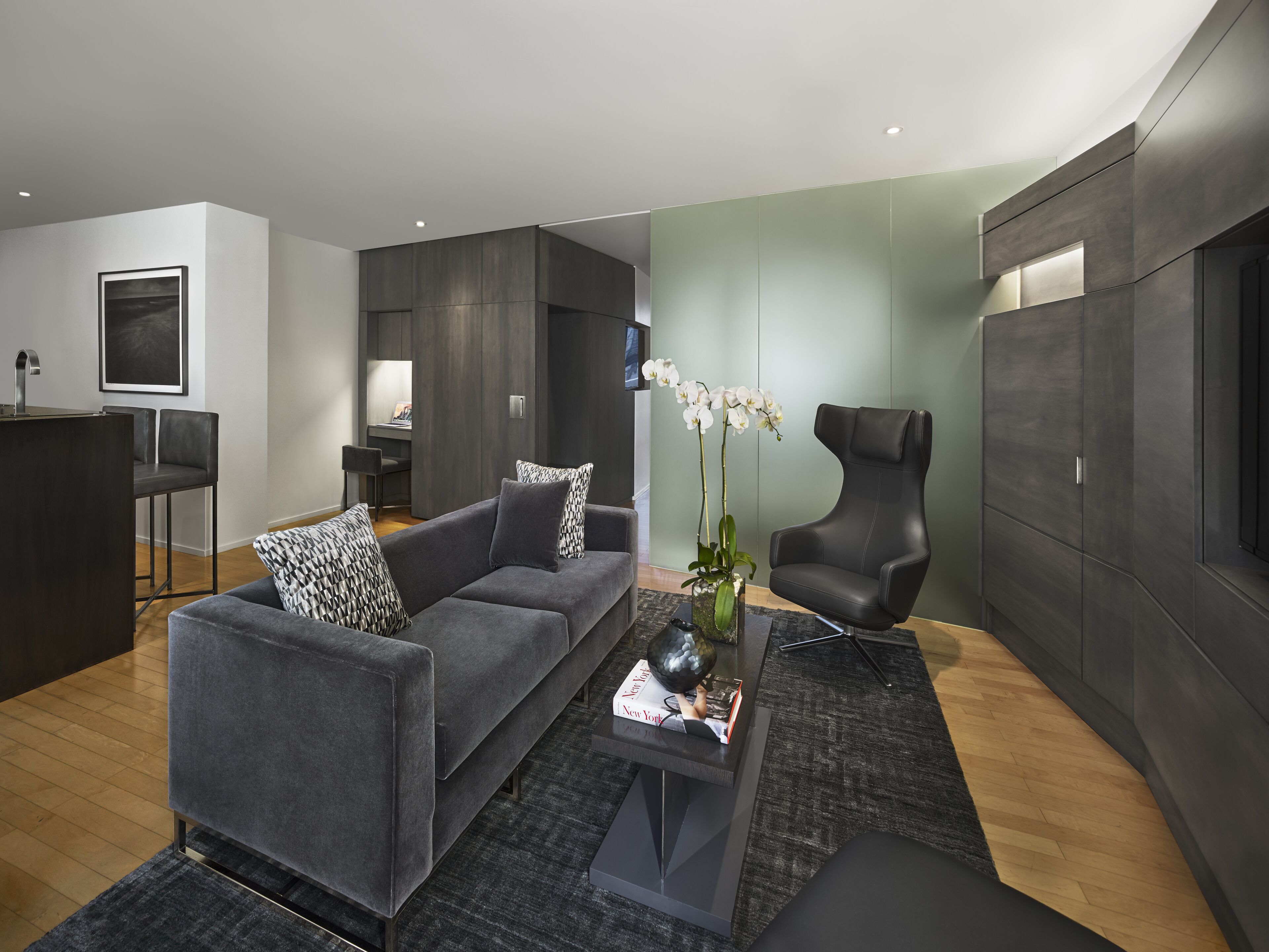 suite, 1 bedroom (sky) | in-room safe, individually decorated, individually furnished, desk