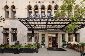 Exterior - Chicago Athletic Association, a Hyatt Hotel (Chicago)