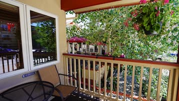 Habitación Premium, varias camas, vista a la montaña, junto a la montaña | Vista desde la habitación