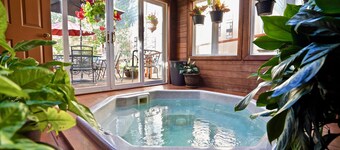 Frisco Inn on Galena Street