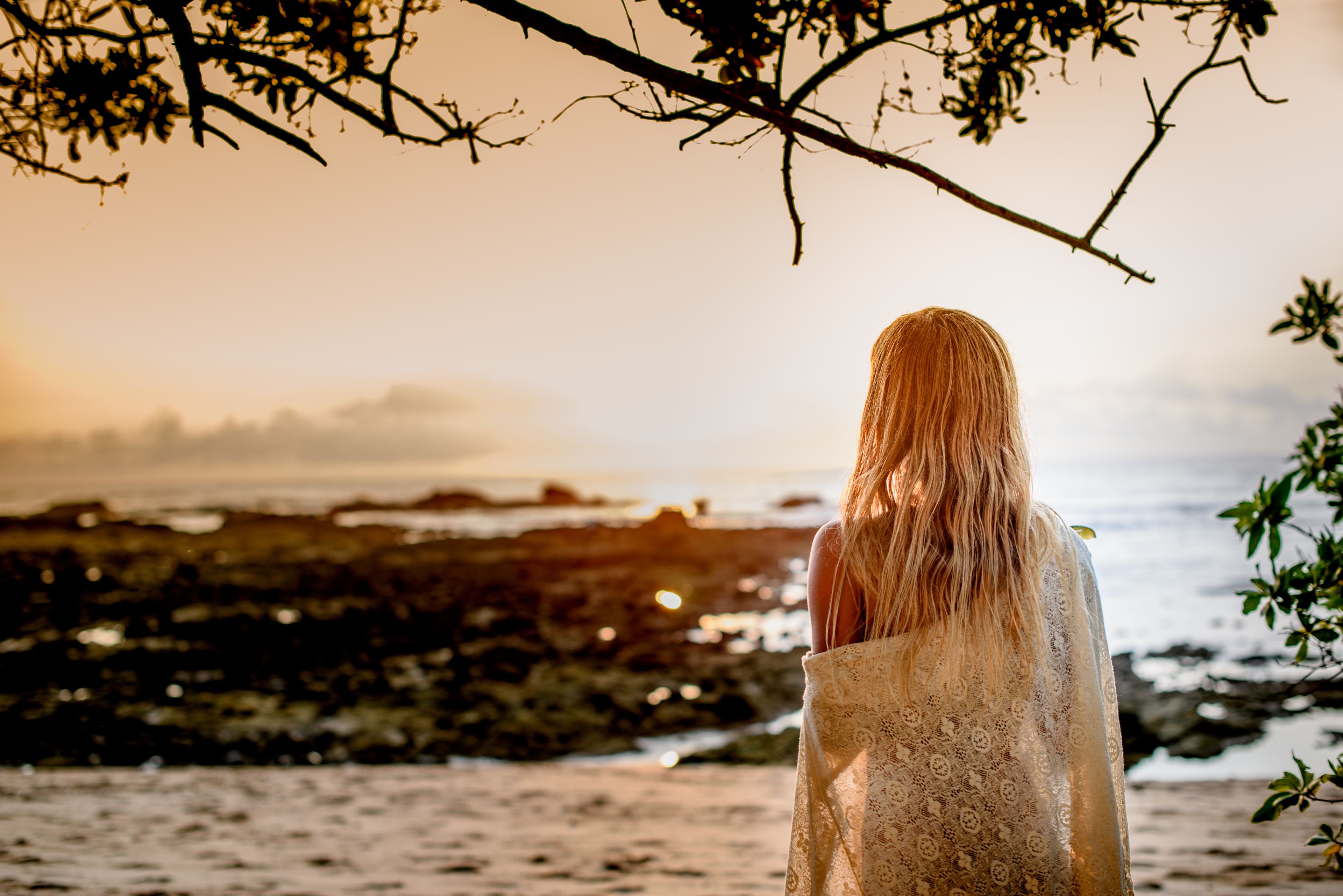 on the beach, white sand, sun-loungers, beach towels