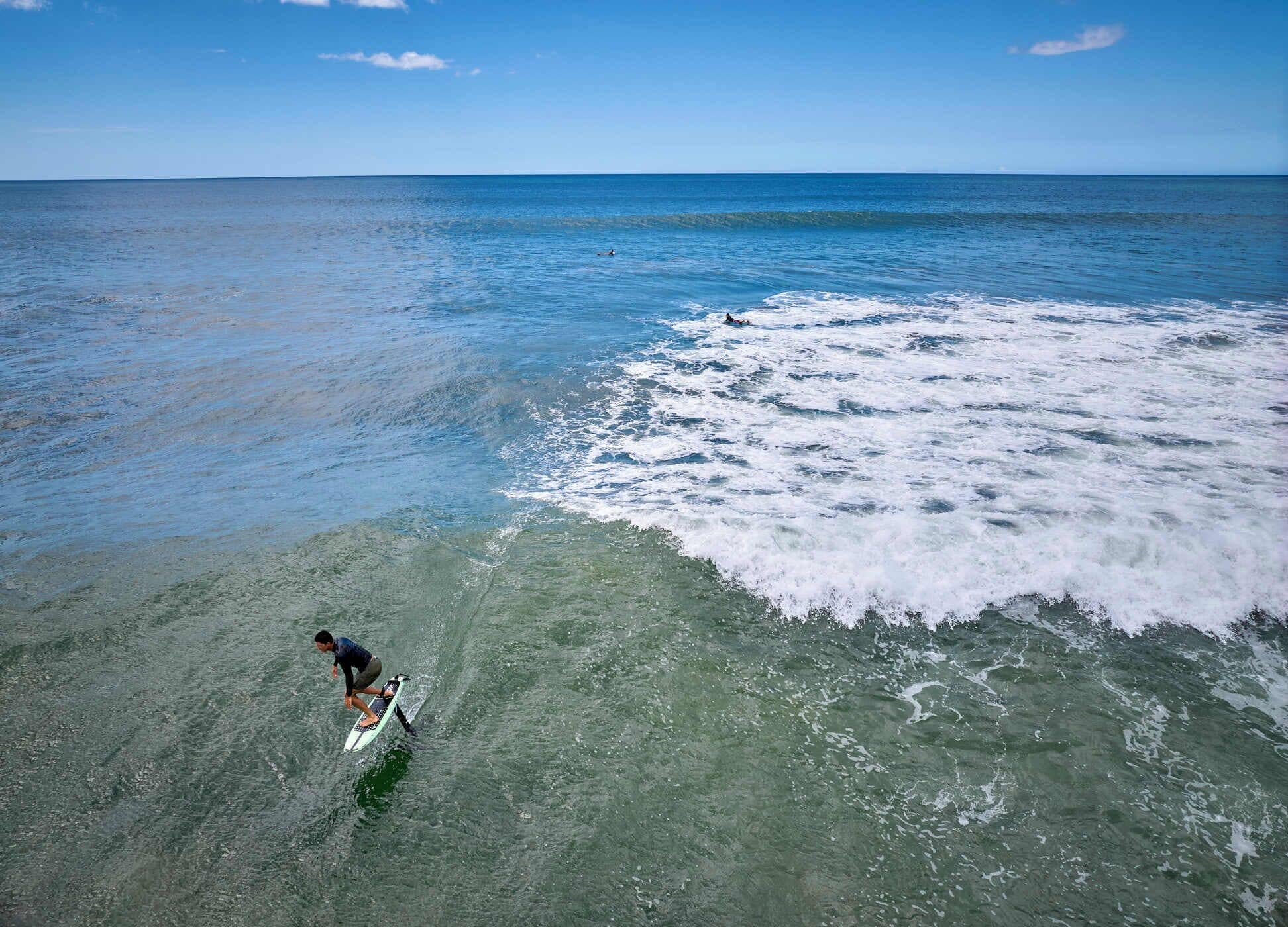 Surfing/bodyboarding